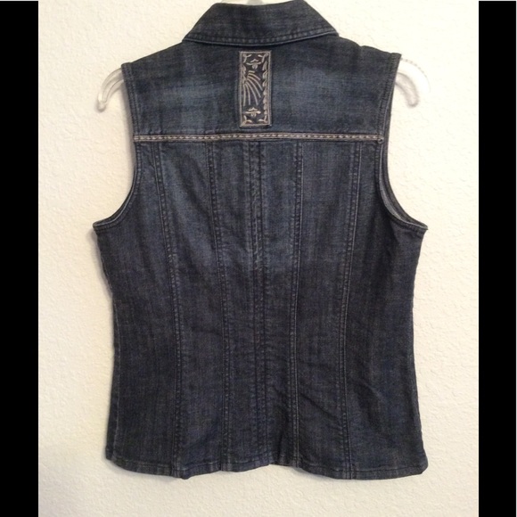 CHICO DENIM VEST TO WEAR WITH ANYTHING.SIZE SMALL - Picture 5 of 8